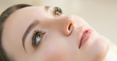 Hybrid natural lashes: A guide for new lash techs